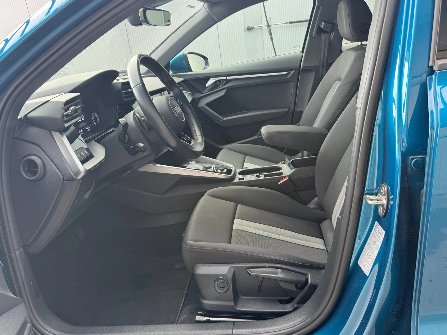 Audi A3 e-tron Sportback advanced 1.4 TFSI - изображение 4