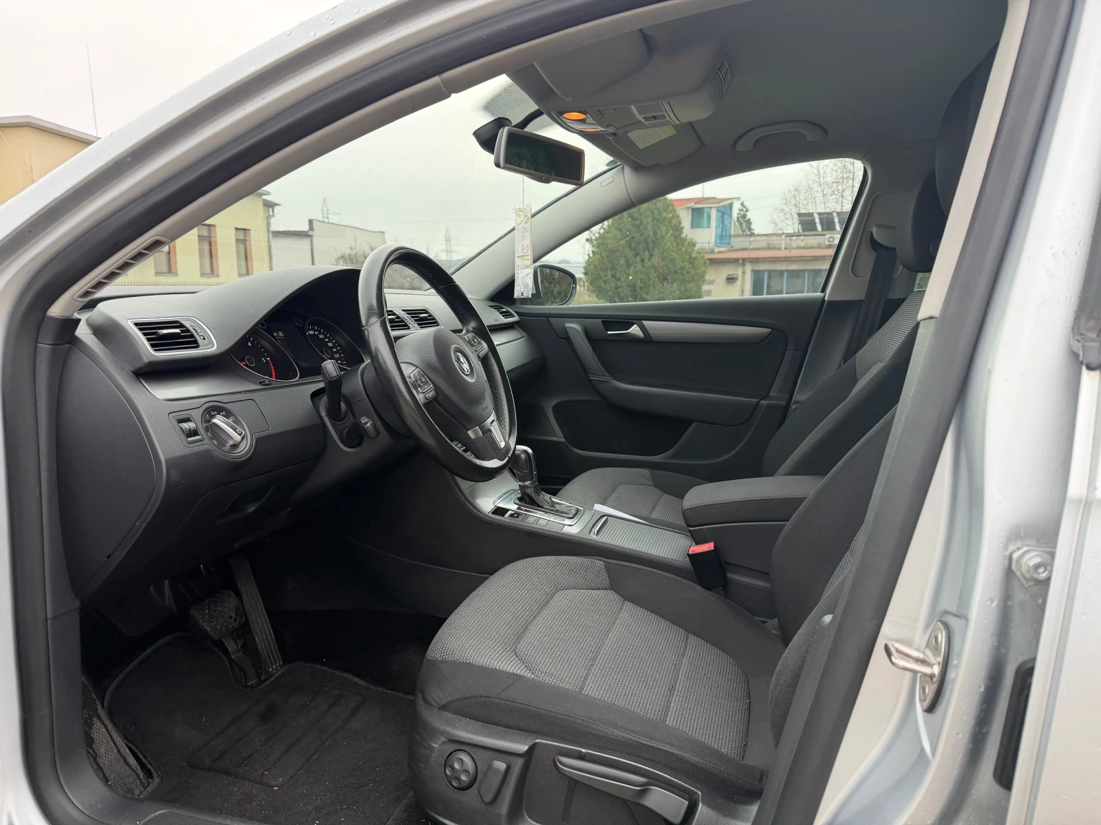 VW Passat 2.0 TDI FULL - изображение 9