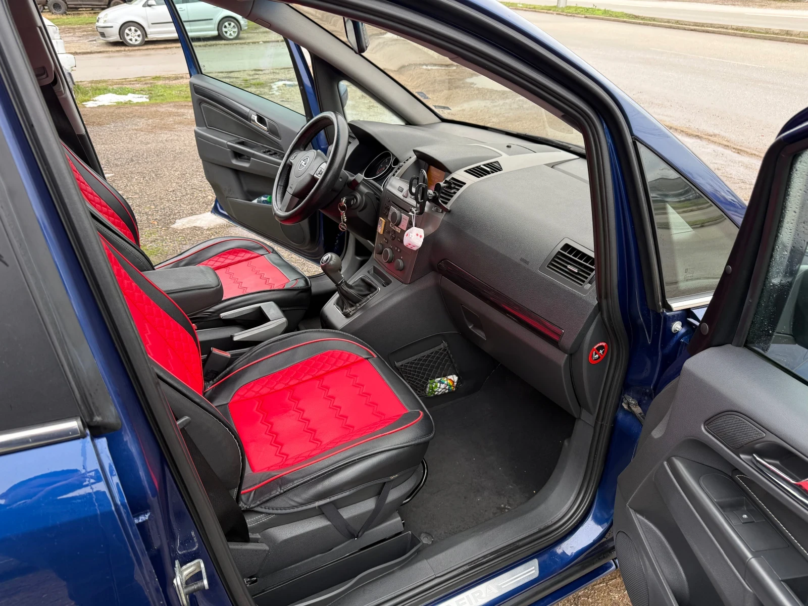 Opel Zafira Cosmo - изображение 8