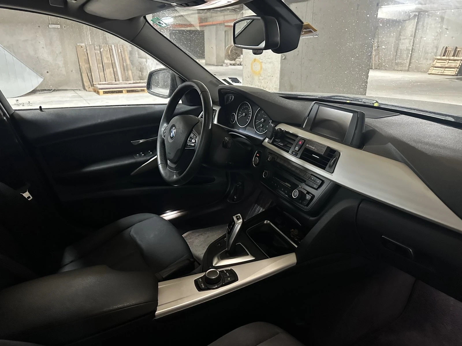 BMW 320 320d xDrive N1 с ДДС - изображение 9