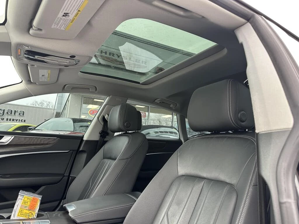 Audi A7 PREMIUM* DISTRONIC* ШИБИДАХ* КАМЕРА* ПОДГРЕВ - изображение 8