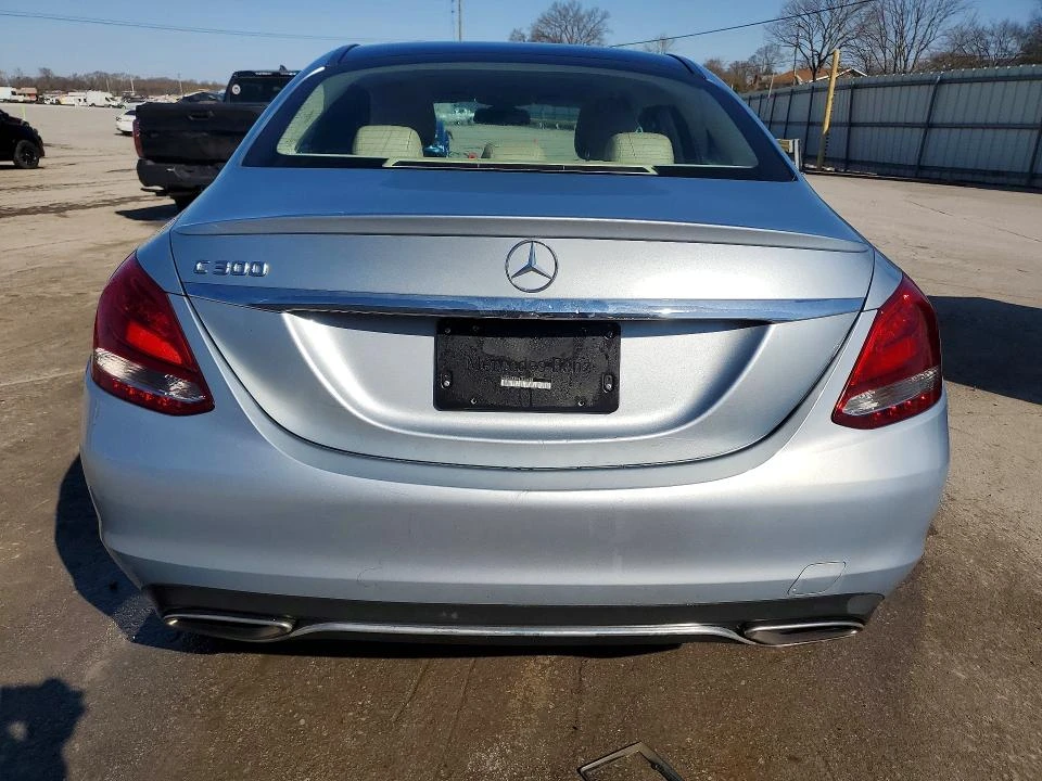 Mercedes-Benz C 300 2.0L 4 REAR WHEEL DRIVE, снимка 7 - Автомобили и джипове - 53865825