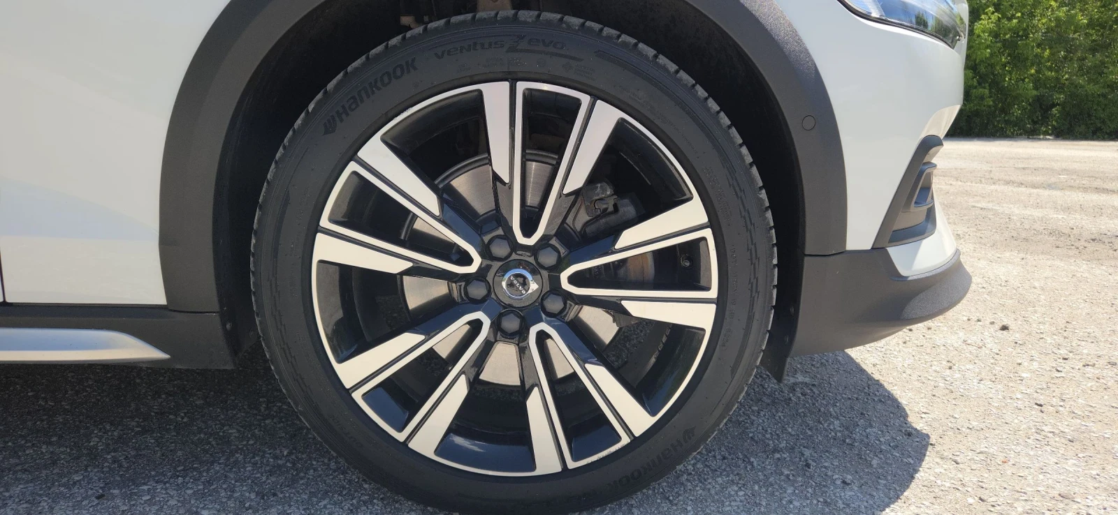 Volvo V60 Cross Country 2.0 Hybrid 4x4 8скорости Face, снимка 9 - Автомобили и джипове - 54099195