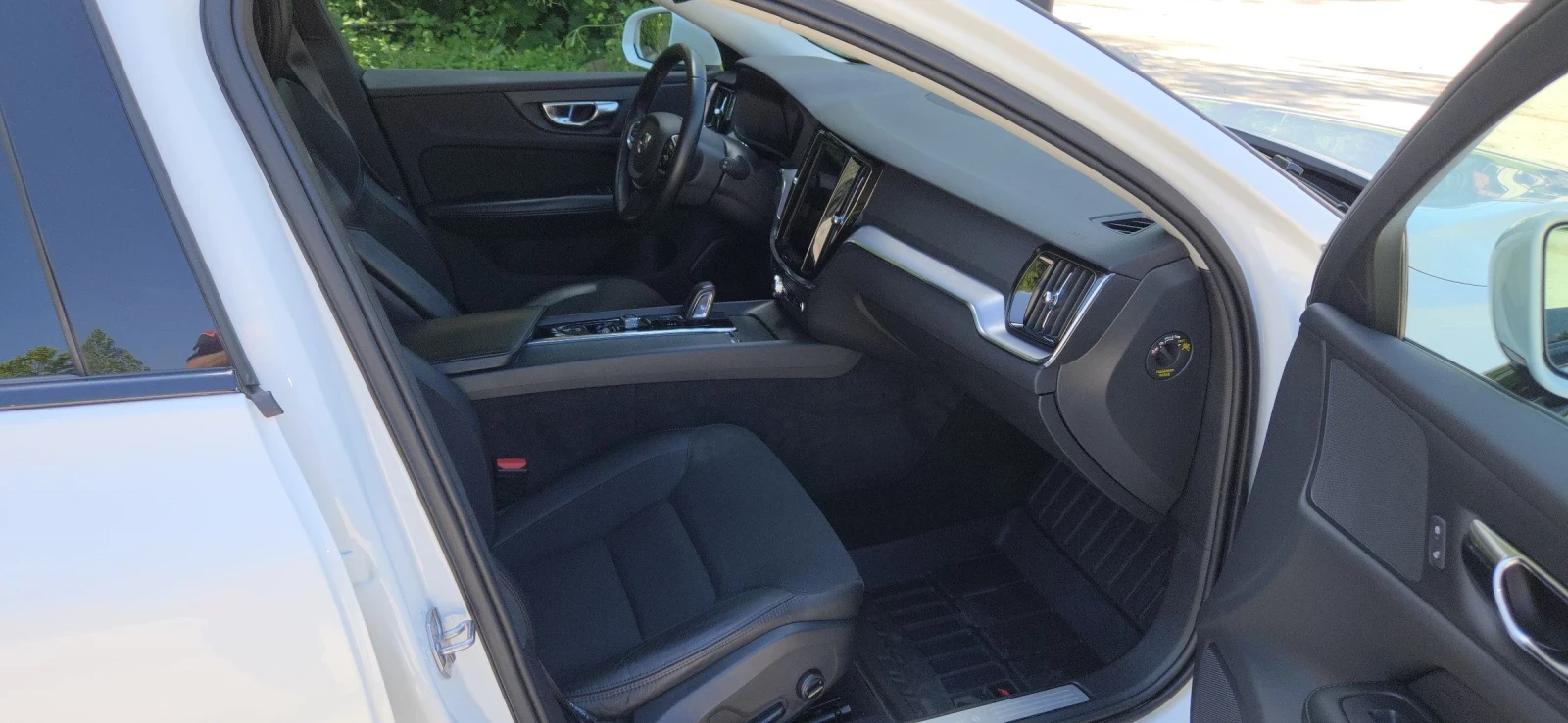 Volvo V60 Cross Country 2.0 Hybrid 4x4 8скорости Face, снимка 10 - Автомобили и джипове - 54099195