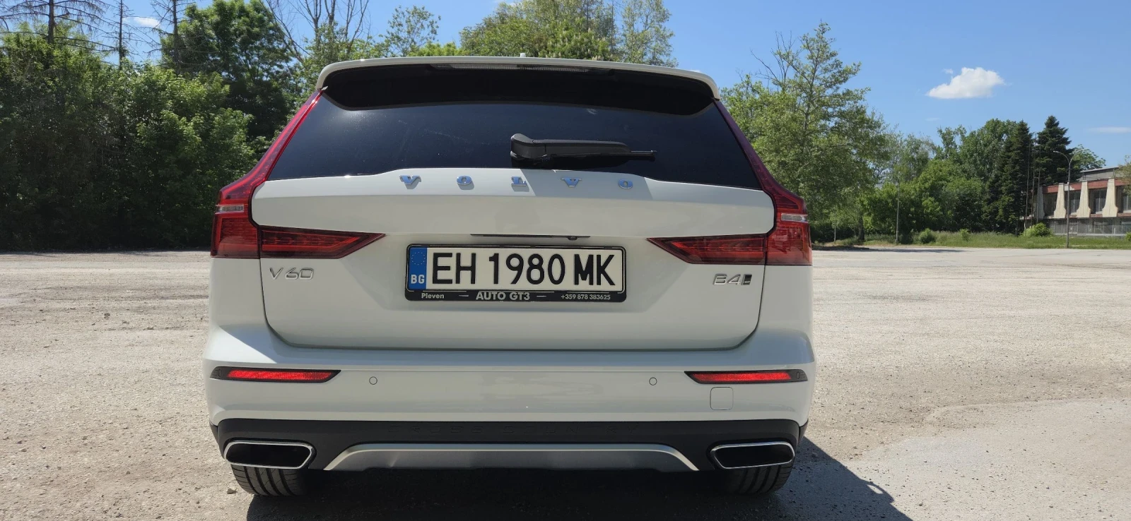 Volvo V60 Cross Country 2.0 Hybrid 4x4 8скорости Face, снимка 5 - Автомобили и джипове - 54099195