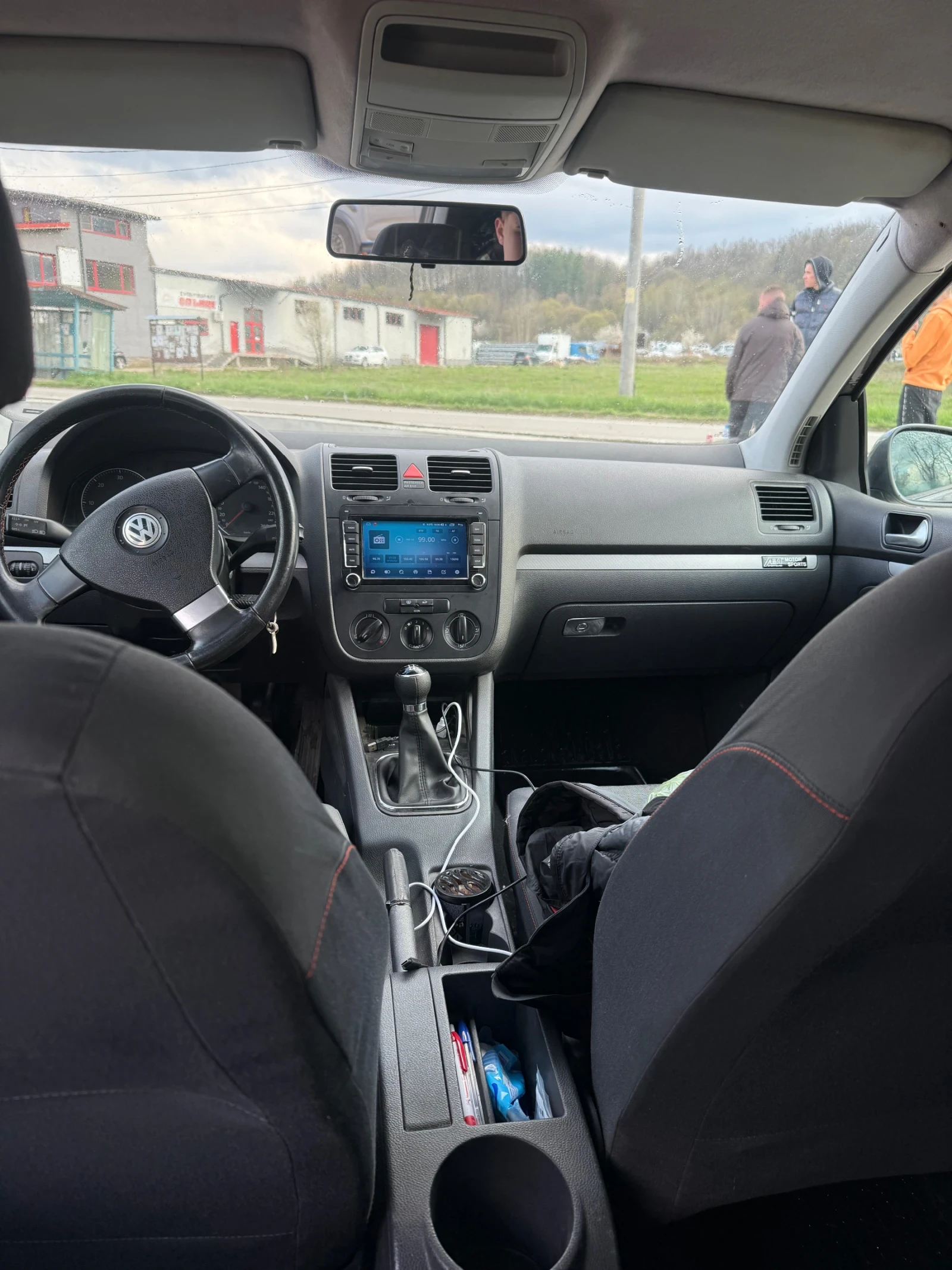 VW Golf 1.9tdi, снимка 8 - Автомобили и джипове - 54167643