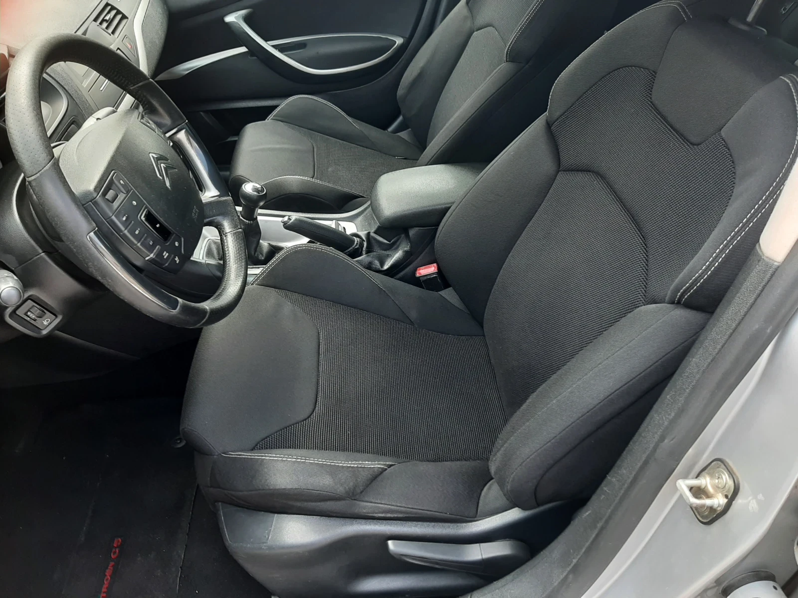 Citroen C5 1 6HDI 110кс, снимка 10 - Автомобили и джипове - 54672021