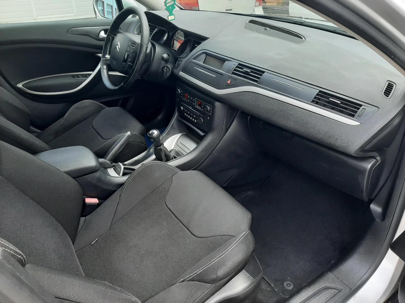 Citroen C5 1 6HDI 110кс, снимка 12 - Автомобили и джипове - 54672021