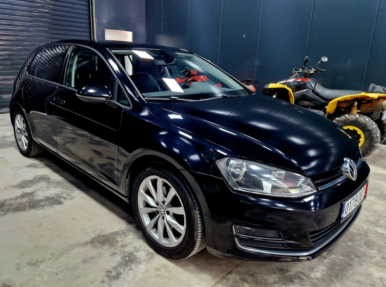 VW Golf VII 1.6 TDI Carat Bluemotion Tech, снимка 8 - Автомобили и джипове - 54747557
