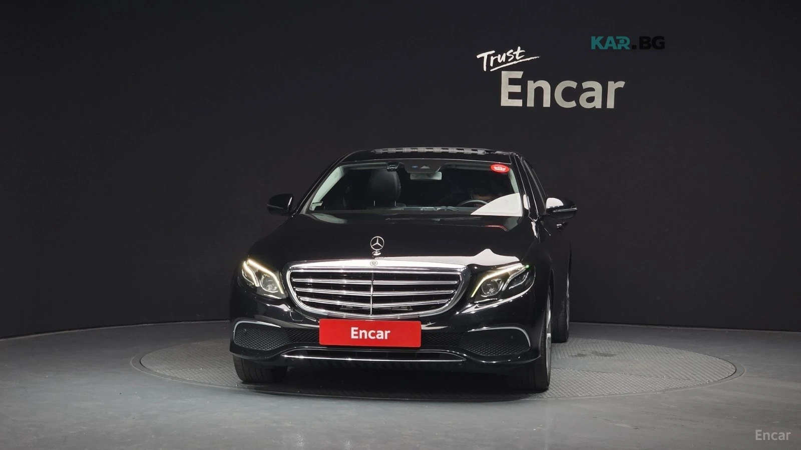 Mercedes-Benz E 220 4MATIC* EXCLUSIVE* ПОДГРЕВ* ОБДУХВ* BURMASTER* PAN, снимка 3 - Автомобили и джипове - 54934523