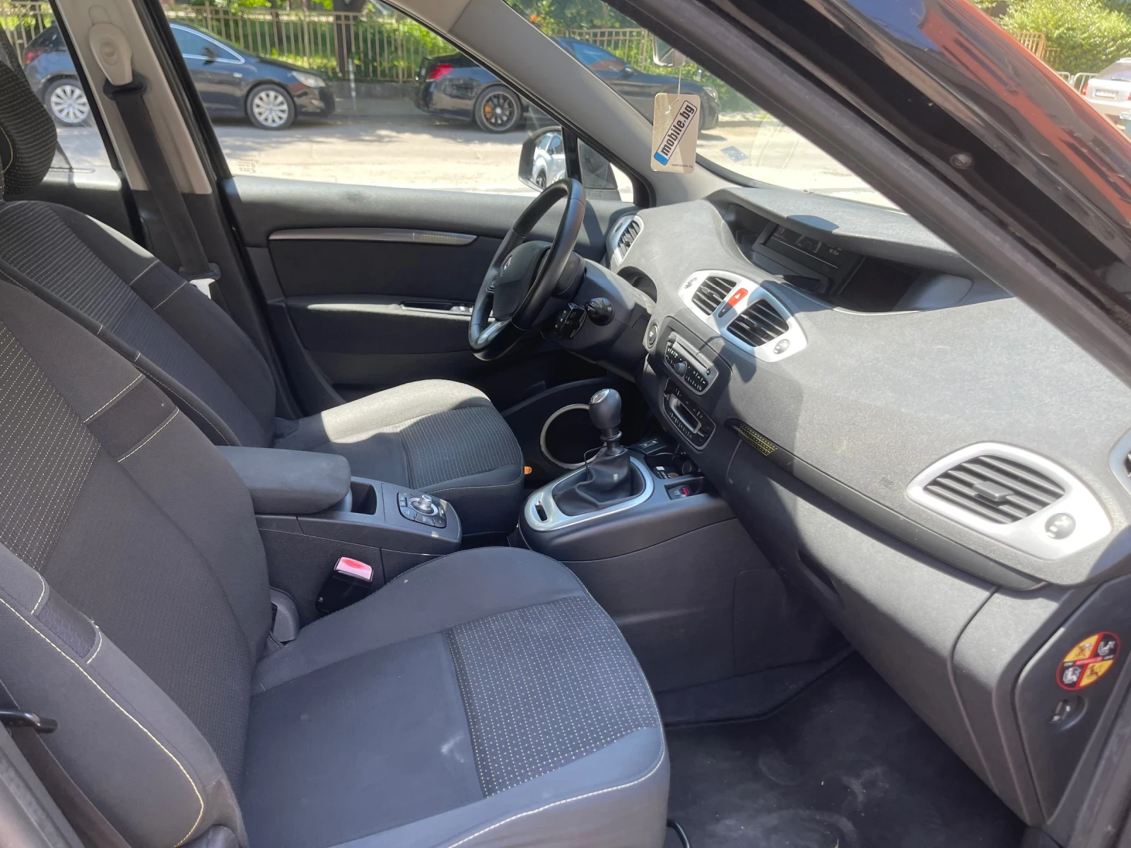 Renault Scenic 1.5DCI 110hp, снимка 9 - Автомобили и джипове - 54978679
