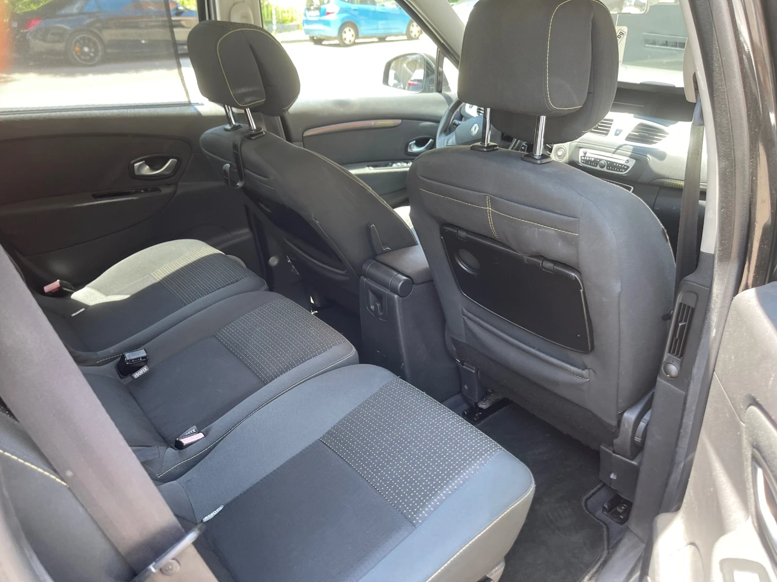 Renault Scenic 1.5DCI 110hp, снимка 10 - Автомобили и джипове - 54978679