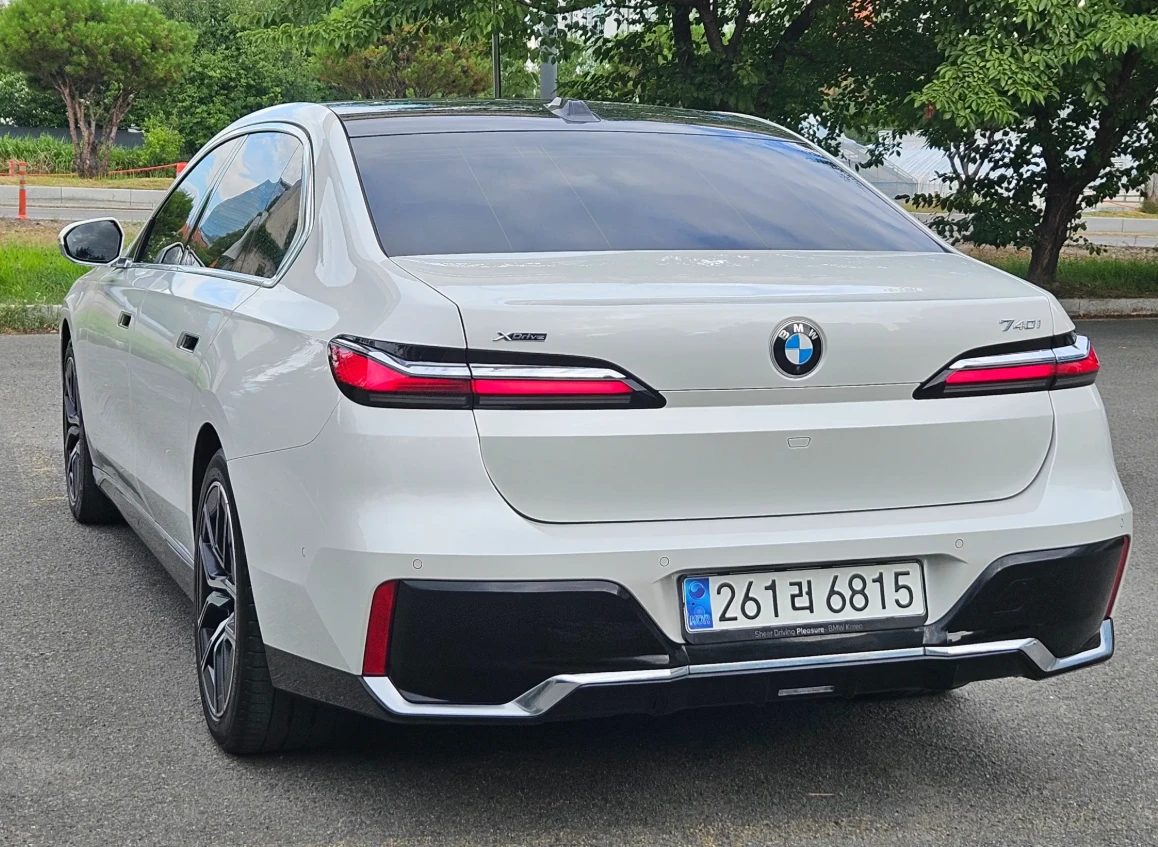 BMW 740 XDRIVE | M SPORT | TV SCREEN, снимка 6 - Автомобили и джипове - 55750520