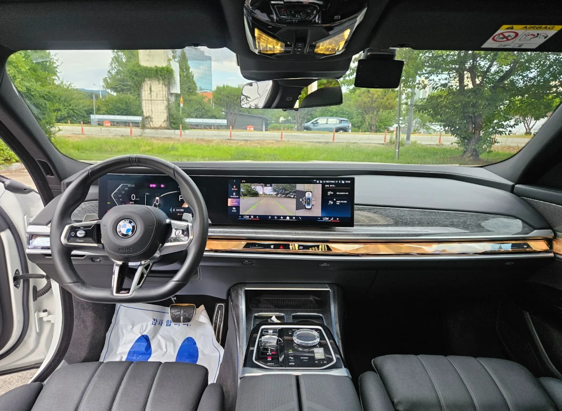 BMW 740 XDRIVE | M SPORT | TV SCREEN, снимка 10 - Автомобили и джипове - 55750520