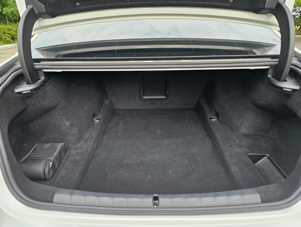 BMW 740 XDRIVE | M SPORT | TV SCREEN, снимка 15 - Автомобили и джипове - 55750520