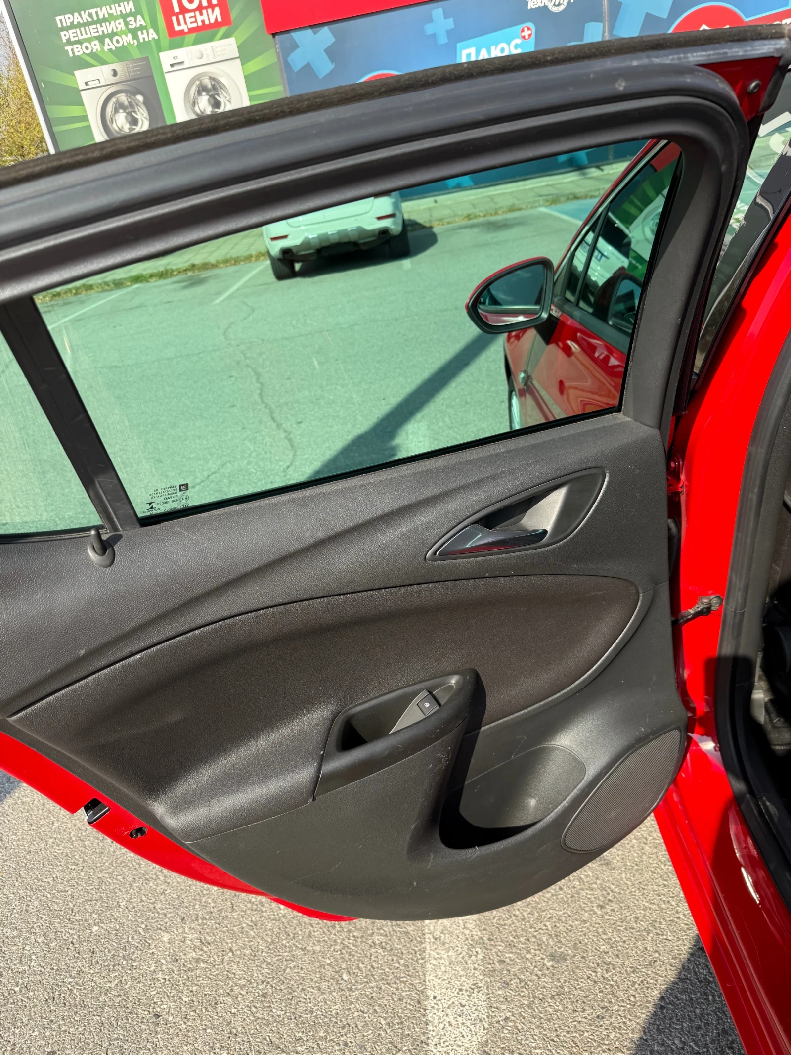 Opel Astra, снимка 14 - Автомобили и джипове - 56041361