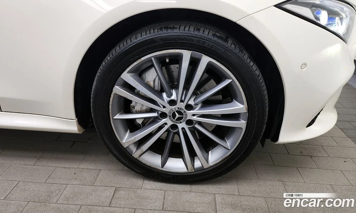 Mercedes-Benz CLS CLS400d 4MATIC, снимка 5 - Автомобили и джипове - 56116945