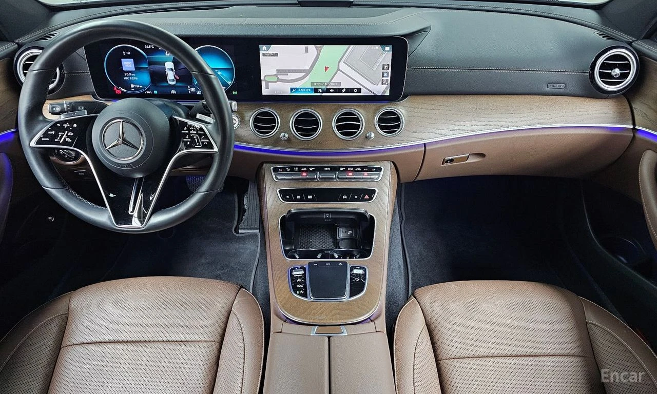 Mercedes-Benz E 220 4MATIC* ОБДУХВАНЕ* ДИСТРОНИК* 360КАМЕРА* ХЕДЪП* , снимка 7 - Автомобили и джипове - 56141270
