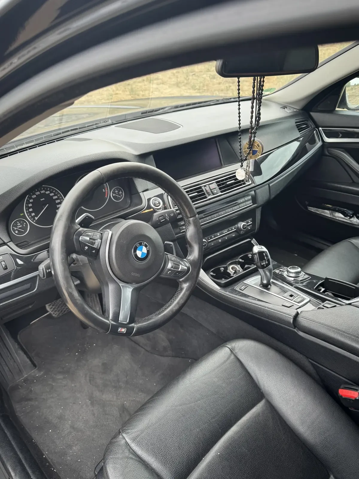 BMW 530 Distrinik top top top, снимка 5 - Автомобили и джипове - 56234179