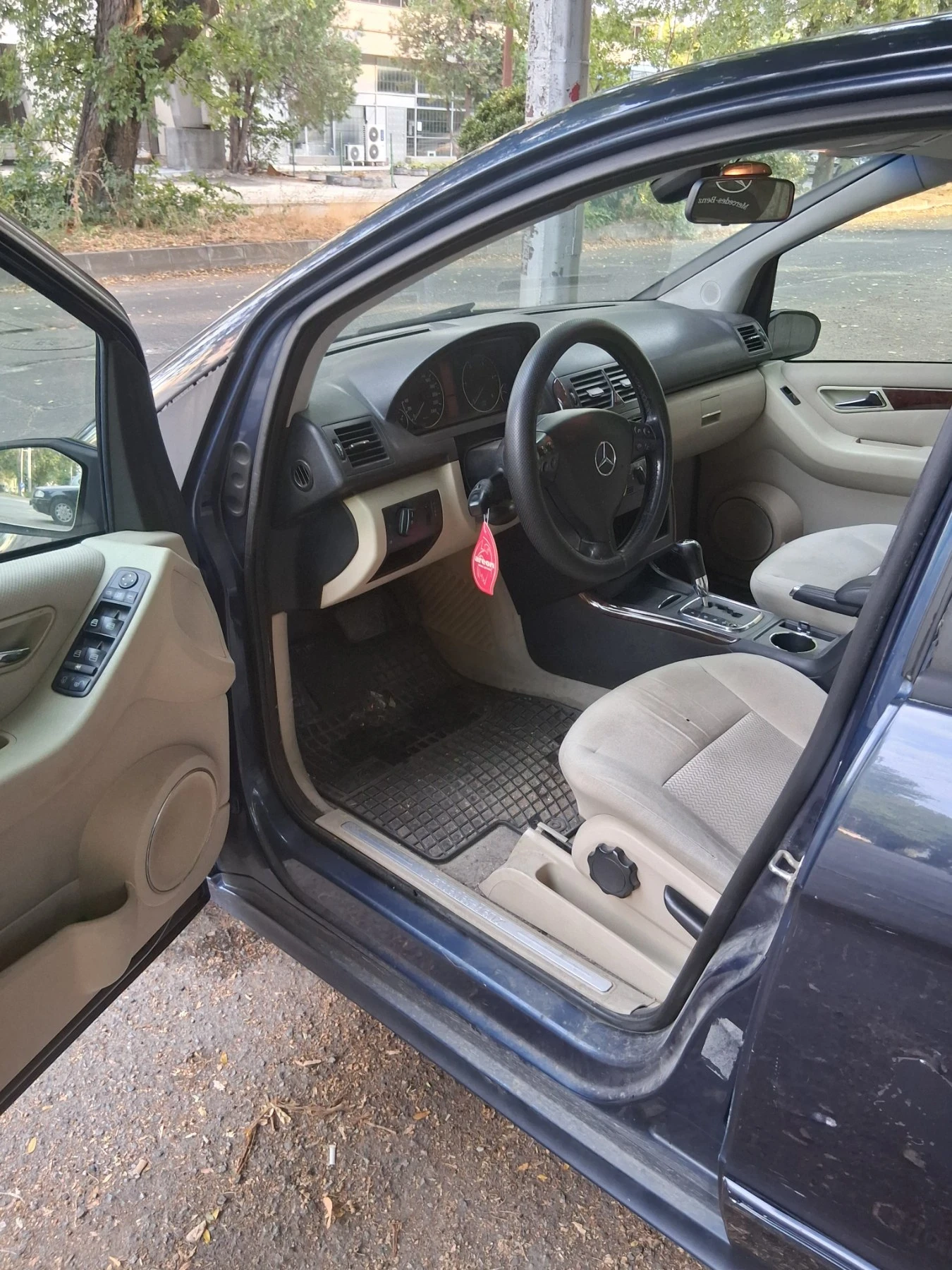 Mercedes-Benz A 200, снимка 4 - Автомобили и джипове - 56627148