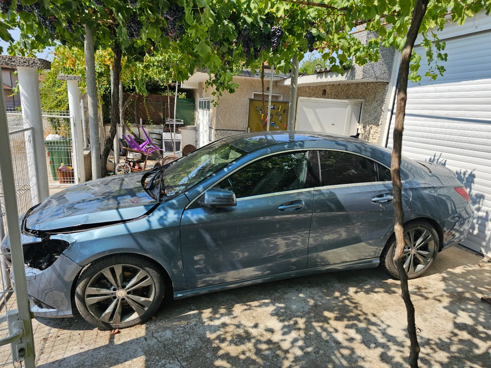 Mercedes-Benz CLA 220