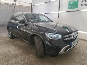 Mercedes-Benz GLC 300e 4Matic LED Navi-Pro Sport-Leather 96% SoH, снимка 2