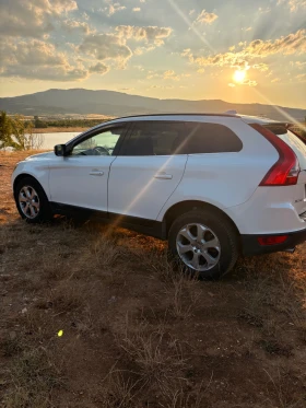     Volvo XC60 D5 AWD 205. four-c   