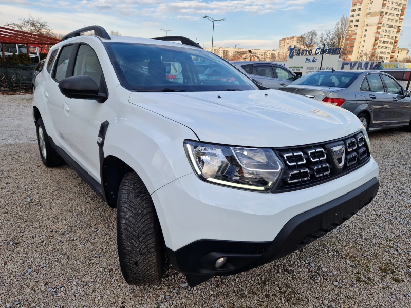 Dacia Duster 1.0/фабрична газ, снимка 3 - Автомобили и джипове - 47052315