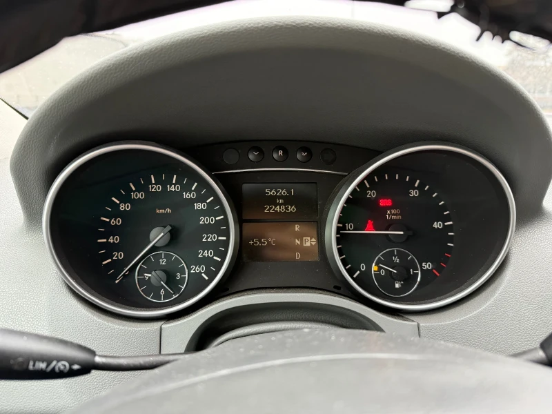 Mercedes-Benz ML 320 На* Пружини* Кожа, снимка 14 - Автомобили и джипове - 48167953