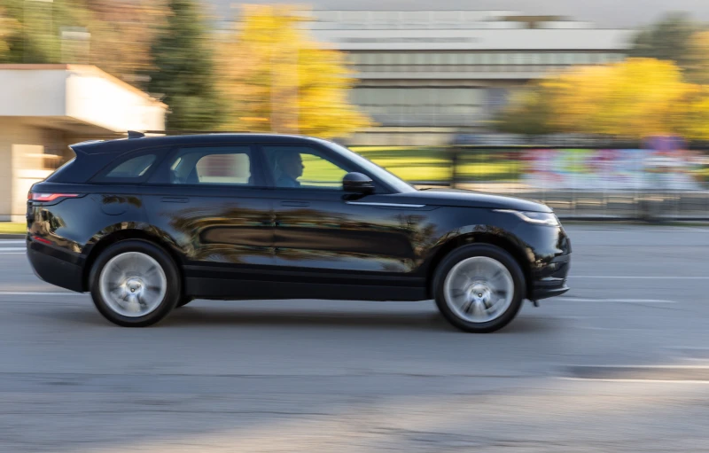 Land Rover Range Rover Velar 2.0 P250 AWD на ТОП ЦЕНА и с гаранция!!!, снимка 16 - Автомобили и джипове - 52502065