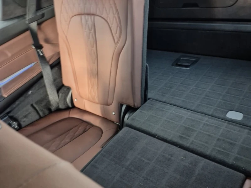BMW X7 * XDRIVE40I * CARFAX * ОПЦИЯ ЗА ФИНАНСИРАНЕ * , снимка 10 - Автомобили и джипове - 53199059