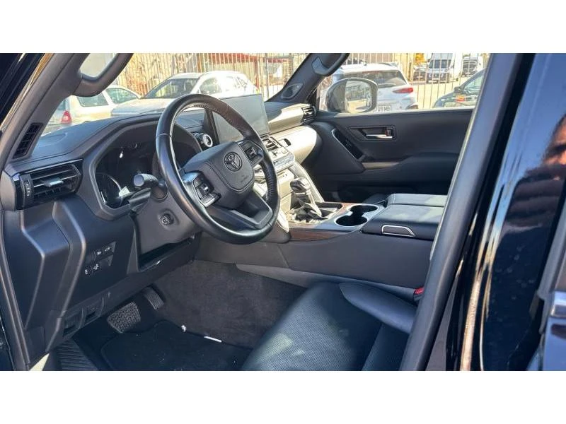 Toyota Land cruiser 300 | Mobile.bg   12