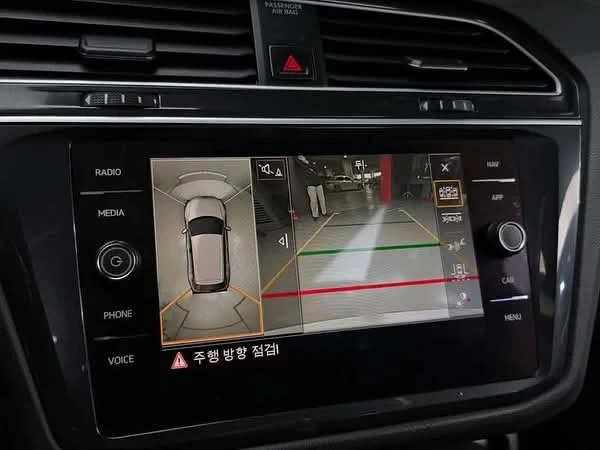 VW Tiguan 2.0, снимка 10 - Автомобили и джипове - 53375121