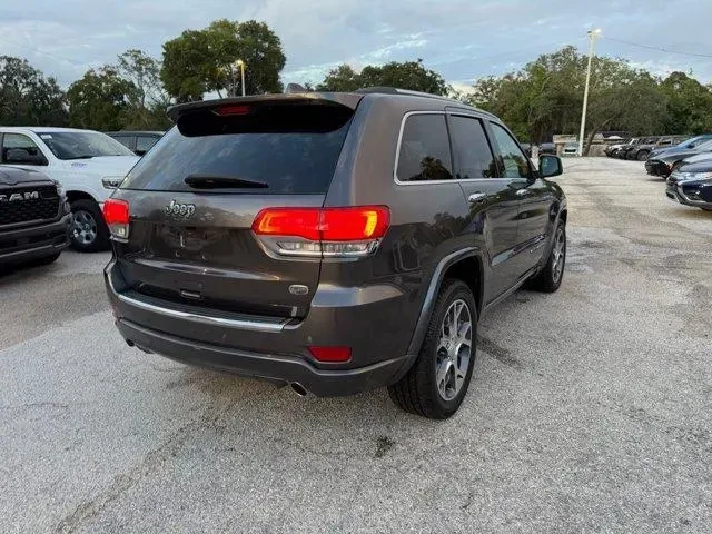 Jeep Grand cherokee Overland, снимка 7 - Автомобили и джипове - 54809700