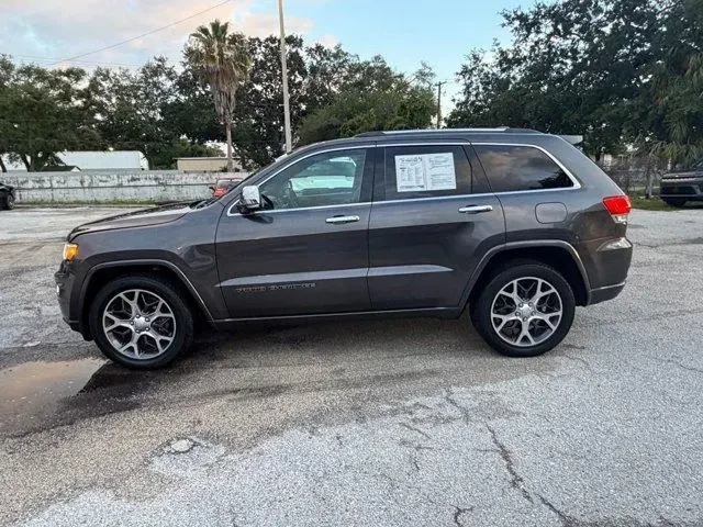 Jeep Grand cherokee Overland, снимка 3 - Автомобили и джипове - 54809700