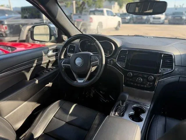 Jeep Grand cherokee Overland, снимка 10 - Автомобили и джипове - 54809700