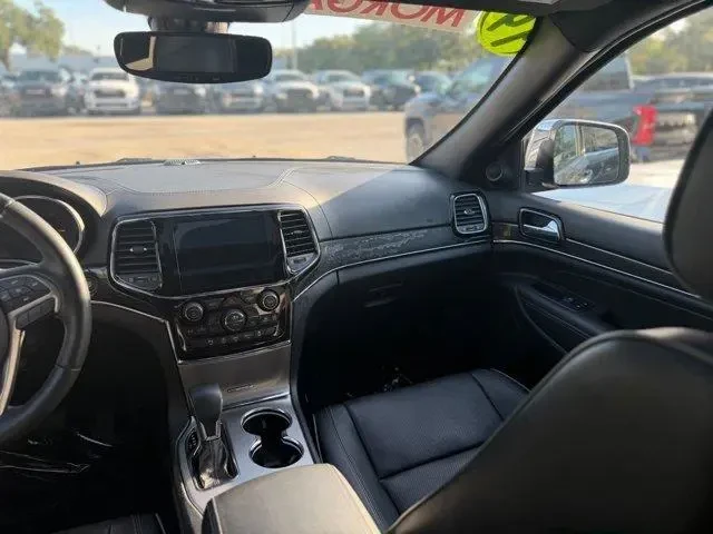 Jeep Grand cherokee Overland, снимка 14 - Автомобили и джипове - 54809700