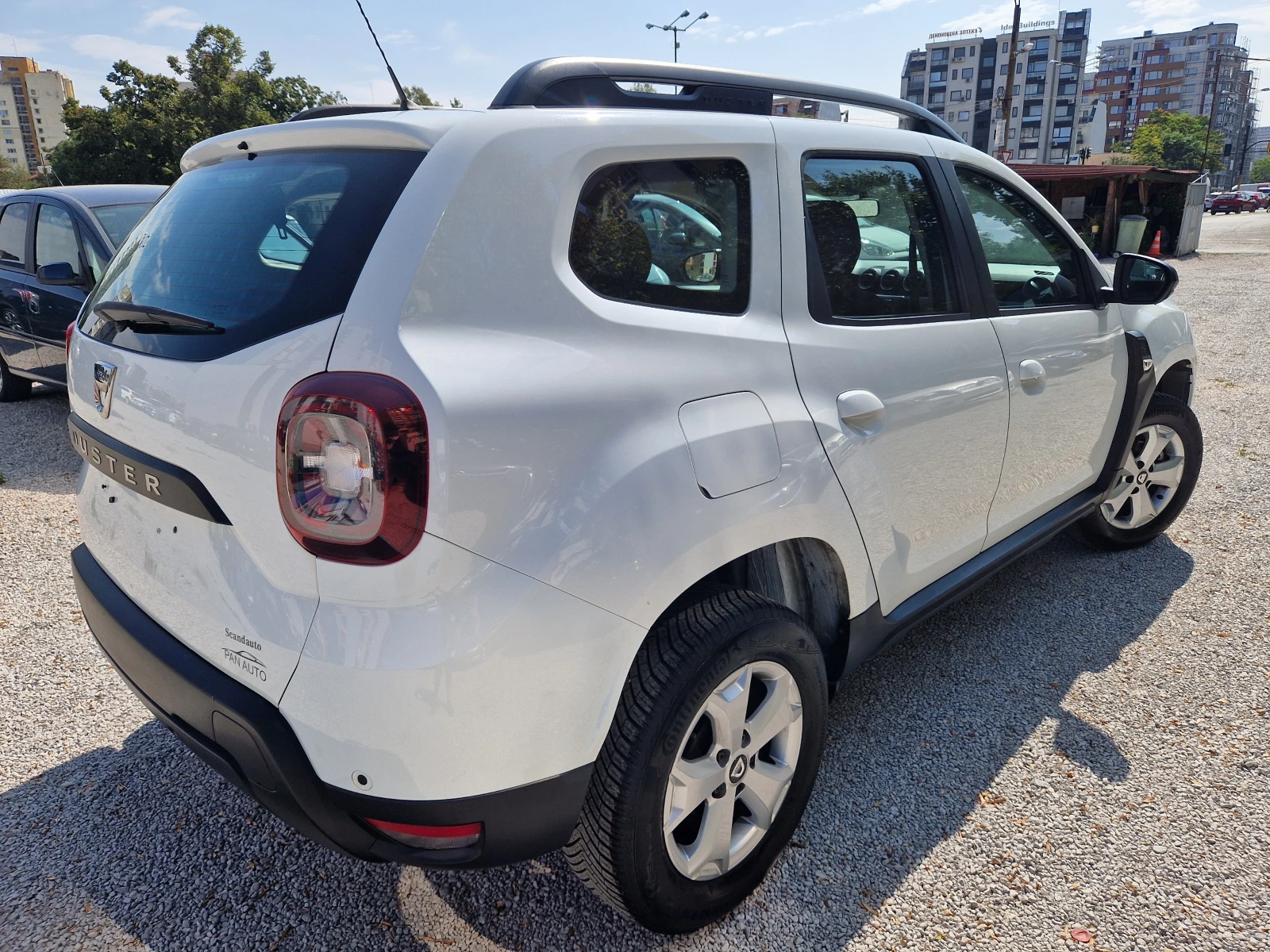 Dacia Duster 1.0/фабрична газ - изображение 5