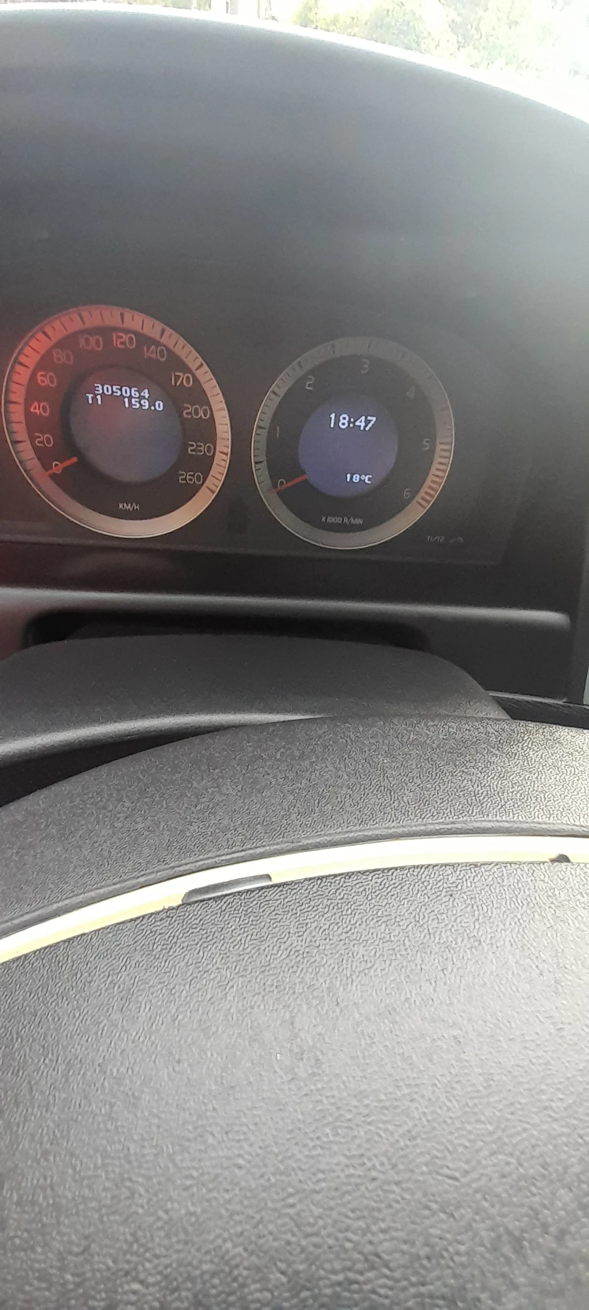 Volvo XC60 D5 AWD 205к.с - изображение 10