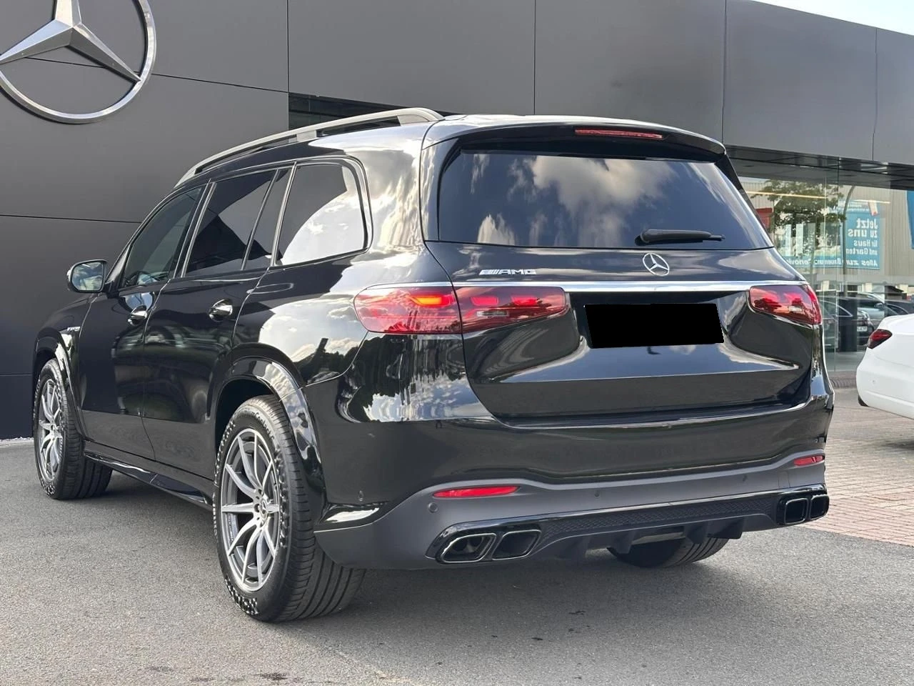 Mercedes-Benz GLS 63 AMG /FACELIFT/NIGHT/BURM/PANO/HEAD UP/360/ACTIVE RIDE/ - изображение 5