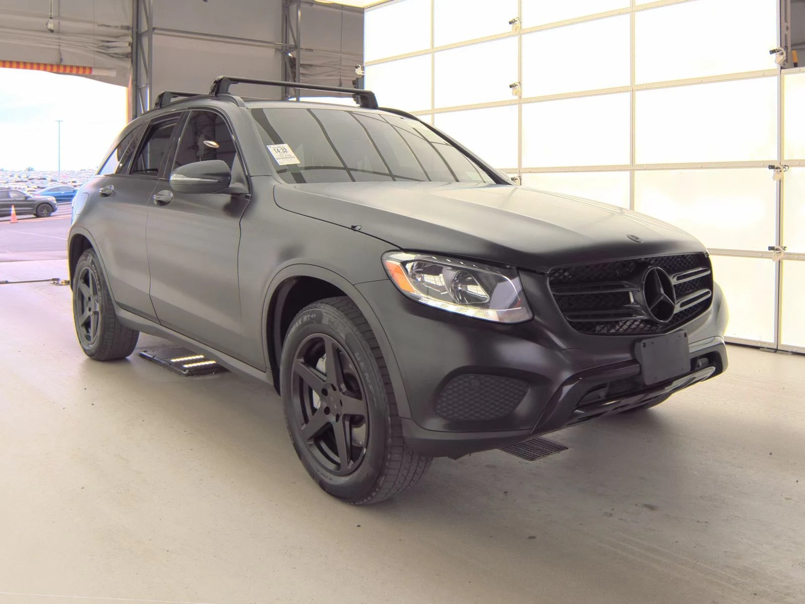 Mercedes-Benz GLC 300 ПОДГРЕВ* КАМЕРА* КЕЙЛЕС* LANE* ASSIST - изображение 3