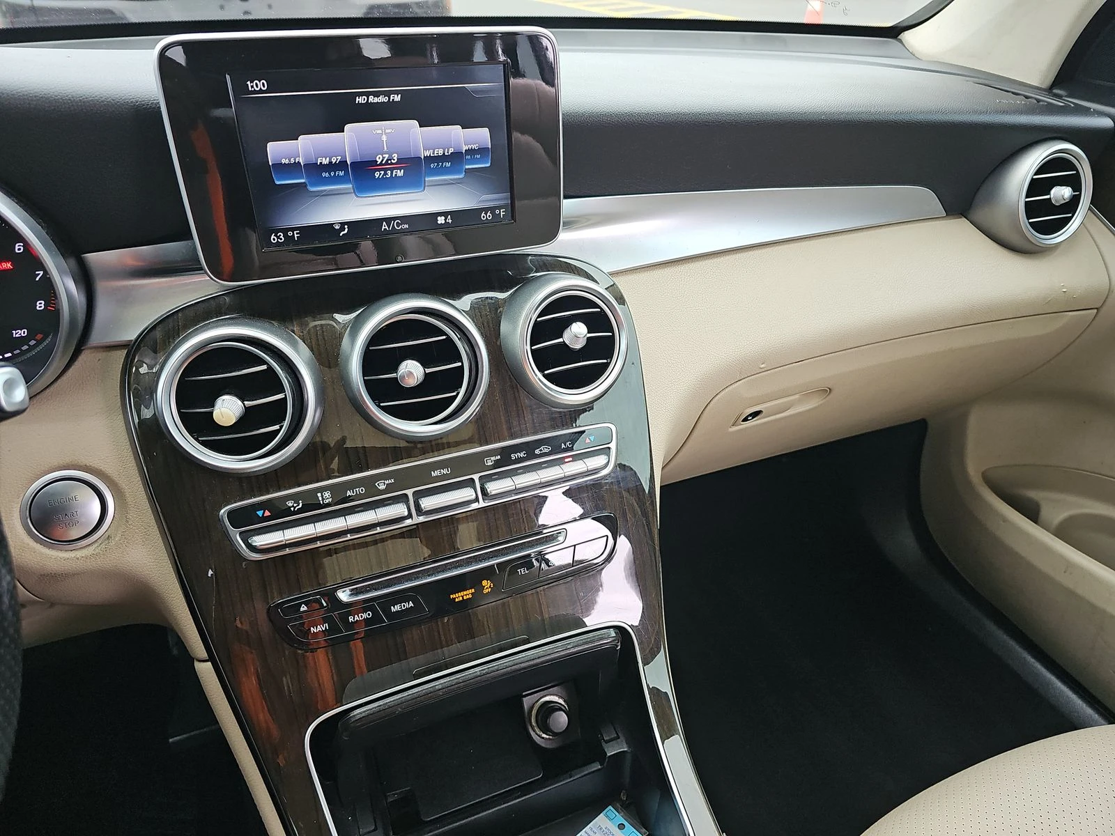 Mercedes-Benz GLC 300 ПОДГРЕВ* КАМЕРА* КЕЙЛЕС* LANE* ASSIST - изображение 9