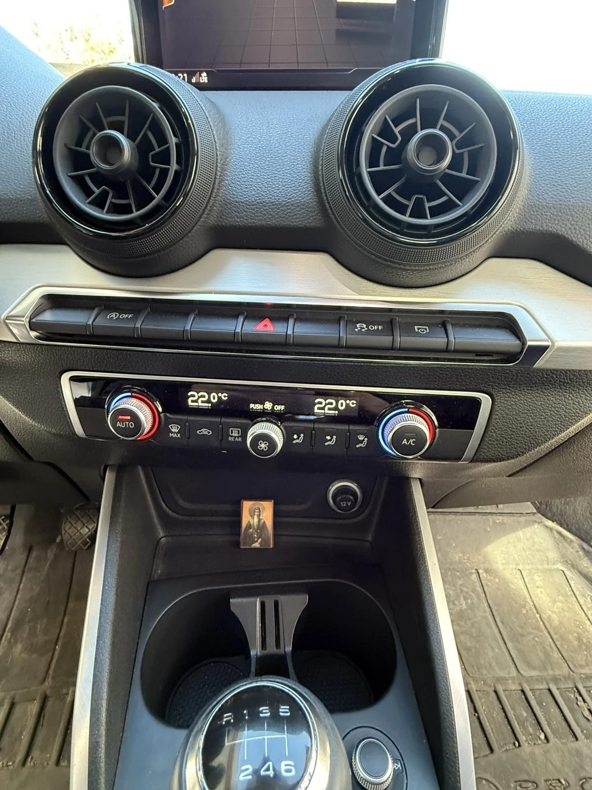 Audi Q2 TDI, снимка 16 - Автомобили и джипове - 53921813
