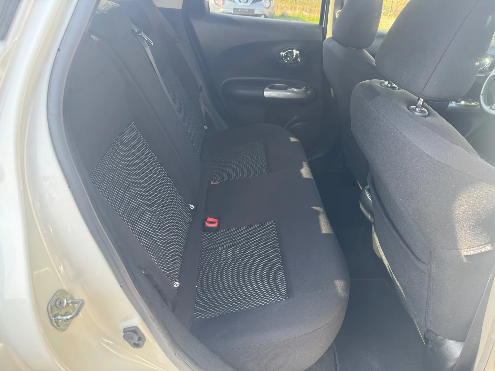 Nissan Juke 1.6 i Газов Инжекцион EURO 6, снимка 15 - Автомобили и джипове - 53768641