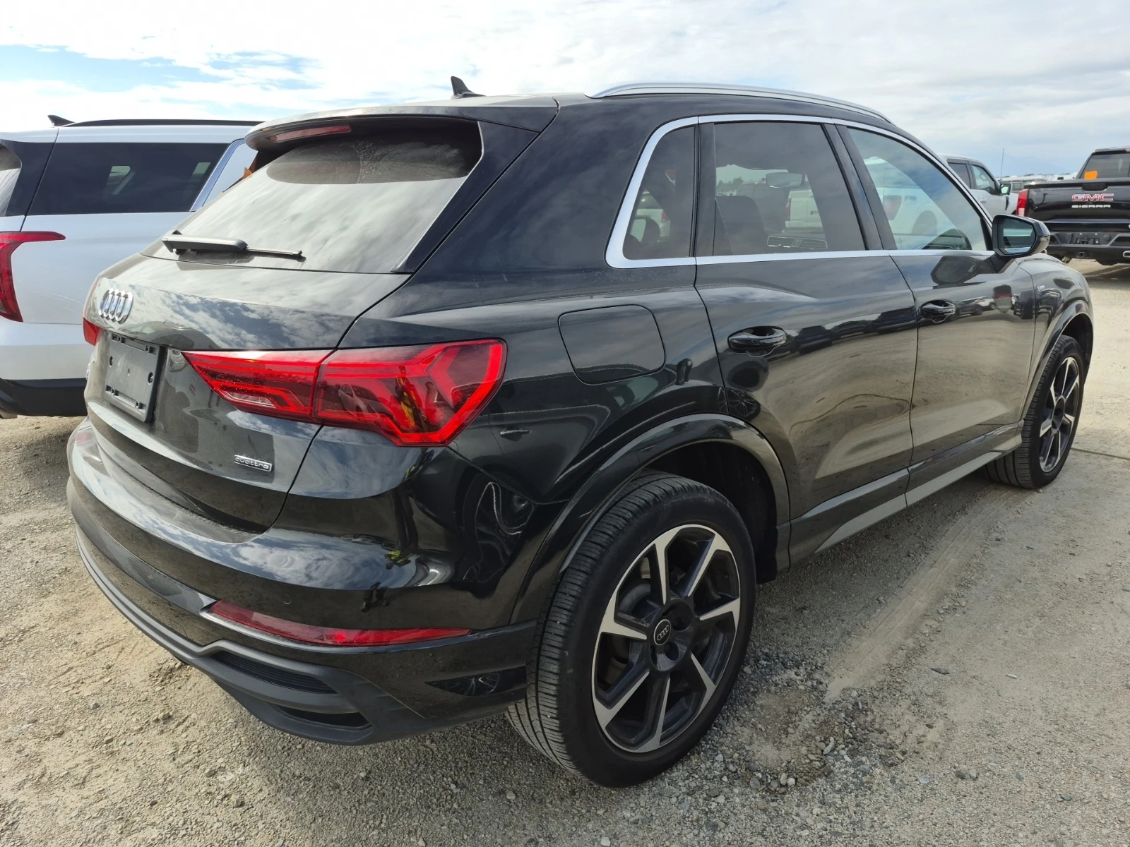 Audi Q3  S line Premium Plus 45 TFSI quattro, снимка 4 - Автомобили и джипове - 54483900