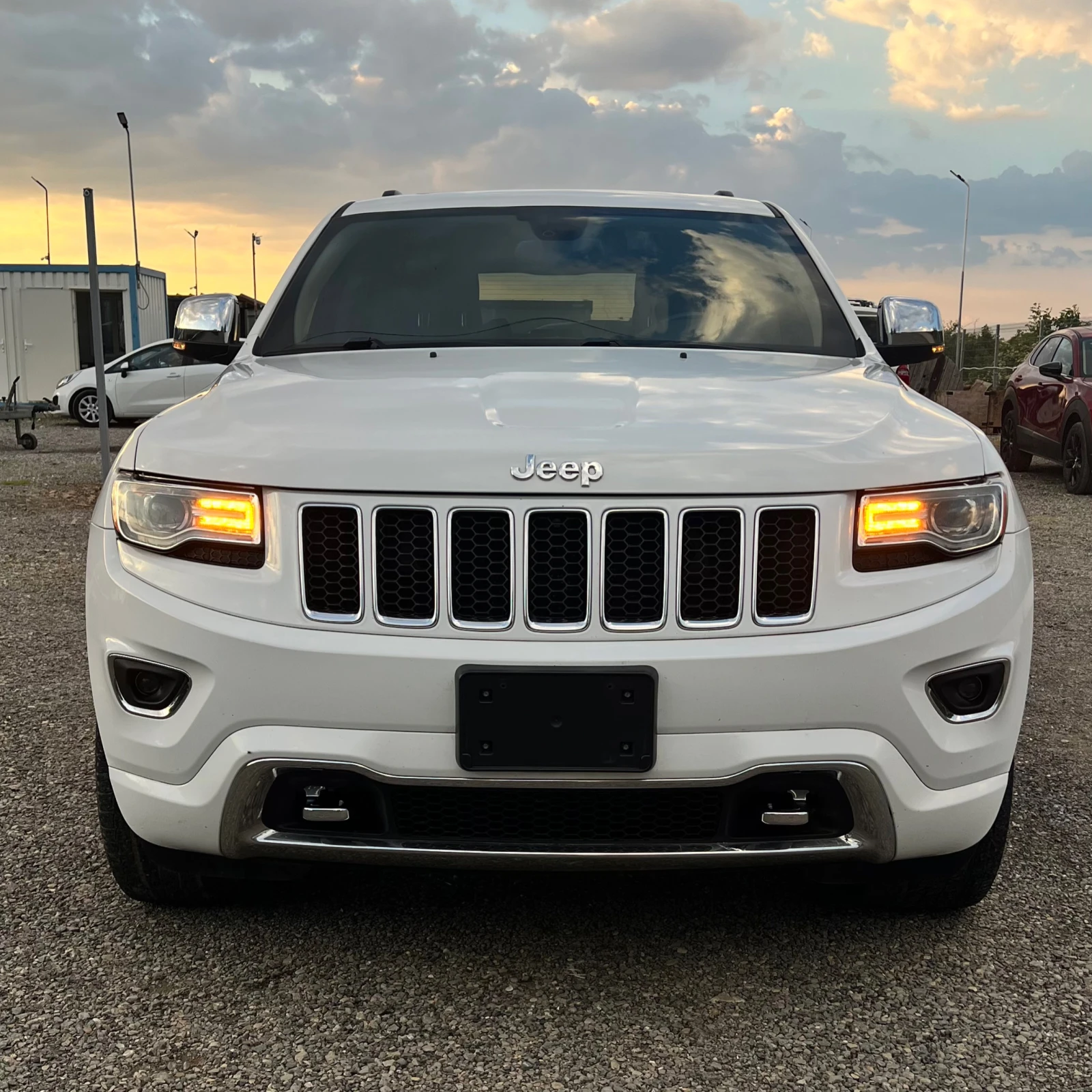 Jeep Grand cherokee OVERLAND, снимка 5 - Автомобили и джипове - 55053162