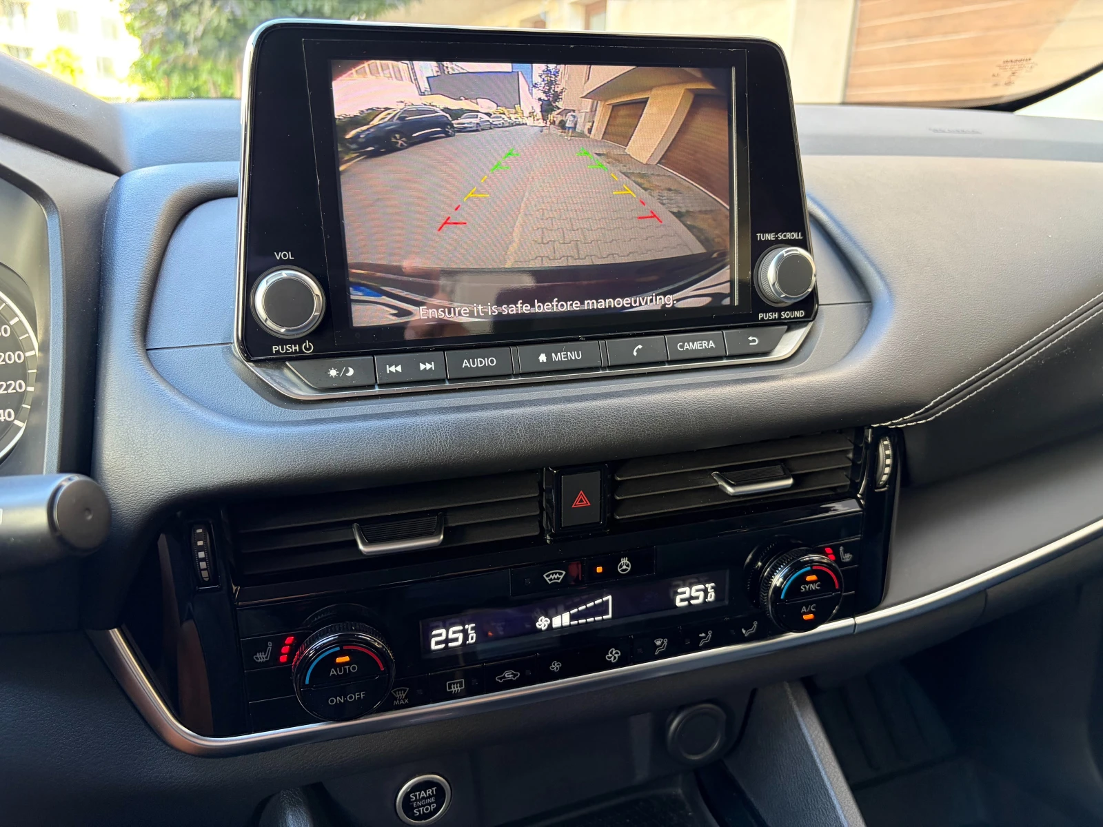 Nissan Qashqai 1.3 DIG-T Mild Hybrid Acenta Premium- в Гаранция, снимка 11 - Автомобили и джипове - 55479874