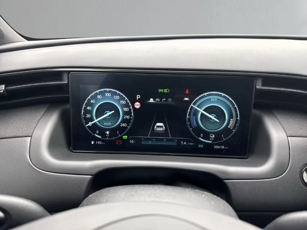 Hyundai Tucson Tucson Hybrid 1.6.4WD AT N-LINE Panorama Sitz-Pa, снимка 12 - Автомобили и джипове - 55702714