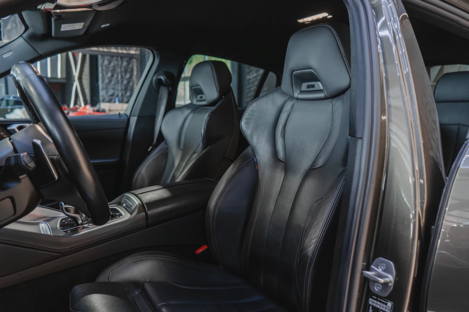 BMW X6 30d xDrive * SWAROVSKI * M PACKET * MAXTON * , снимка 12 - Автомобили и джипове - 55734539