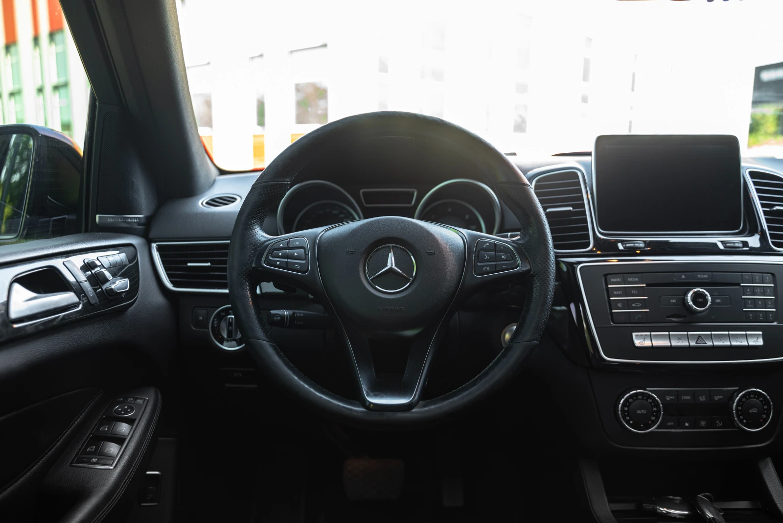 Mercedes-Benz GLE 350, снимка 10 - Автомобили и джипове - 55827158
